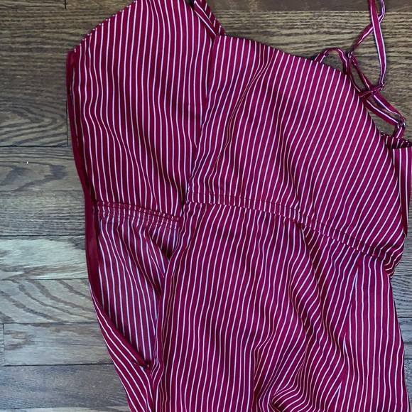 NWT Hilary Macmillan Red pin stripe romper - Picture 5 of 7